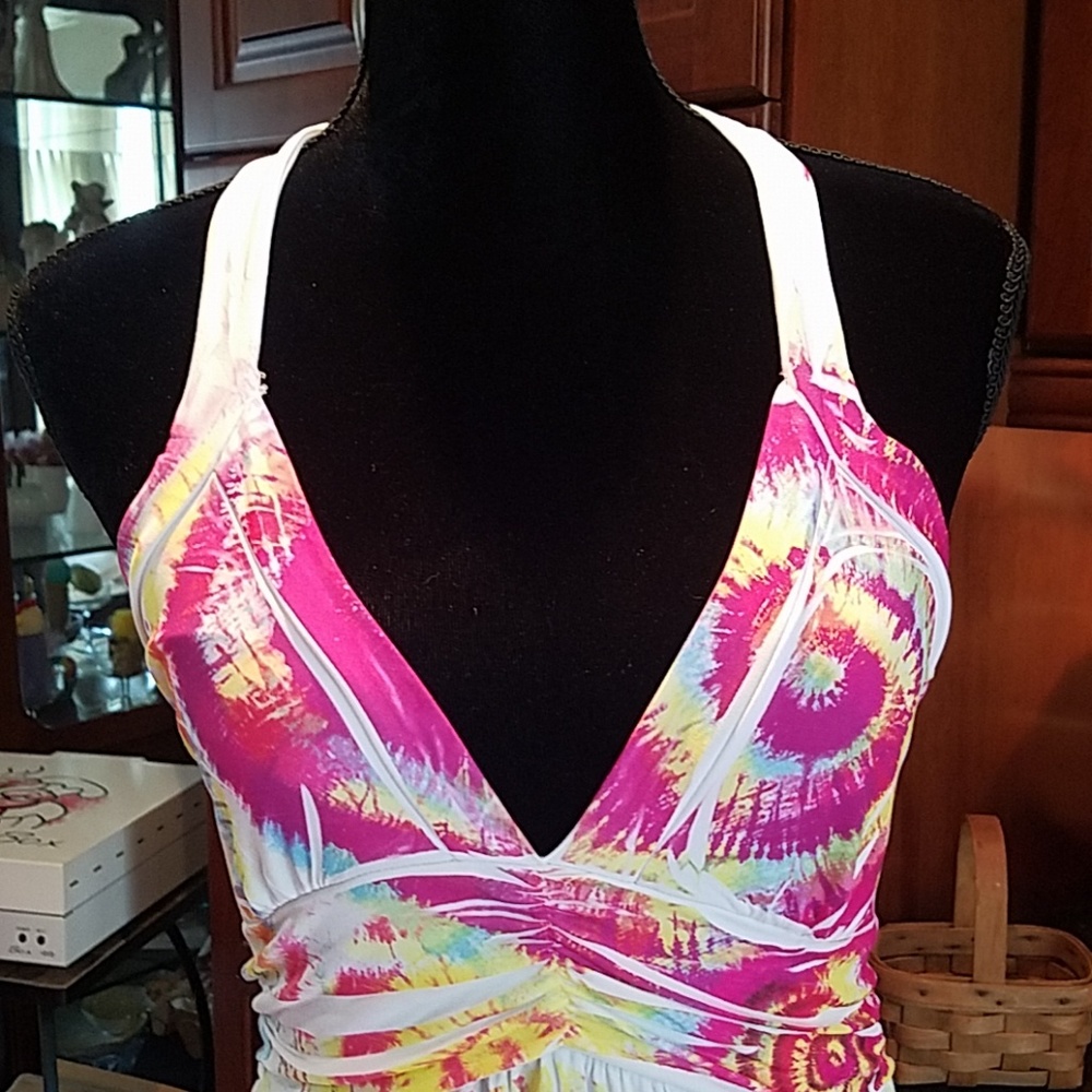 Halter Top - Picture 2 of 3